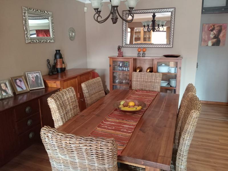 4 Bedroom Property for Sale in Soneike Western Cape